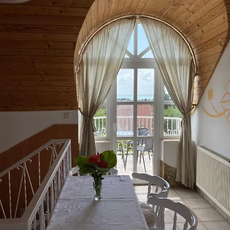 Vazsonyi Vendeghaz Gasthof 3*